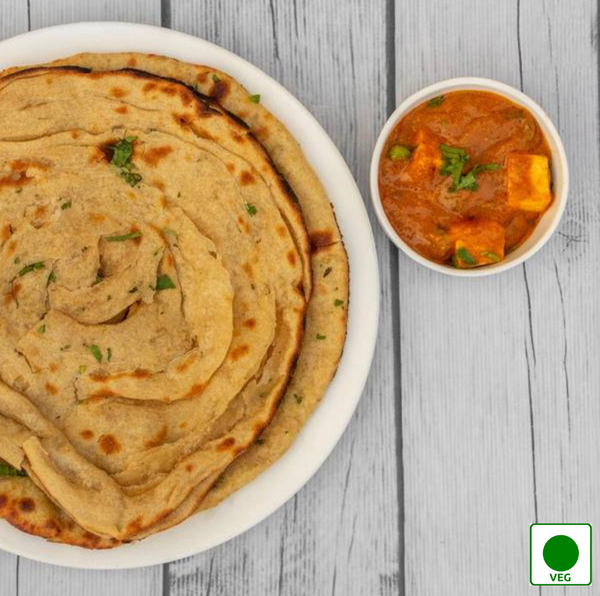 Chilli Paneer  + 1 Lachha Paratha / 4 Roti
